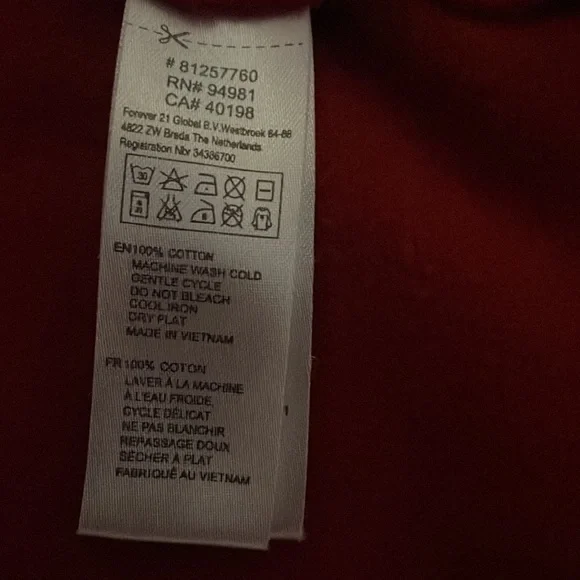 Forever 21 zipped red sweater. - Picture 3 of 3